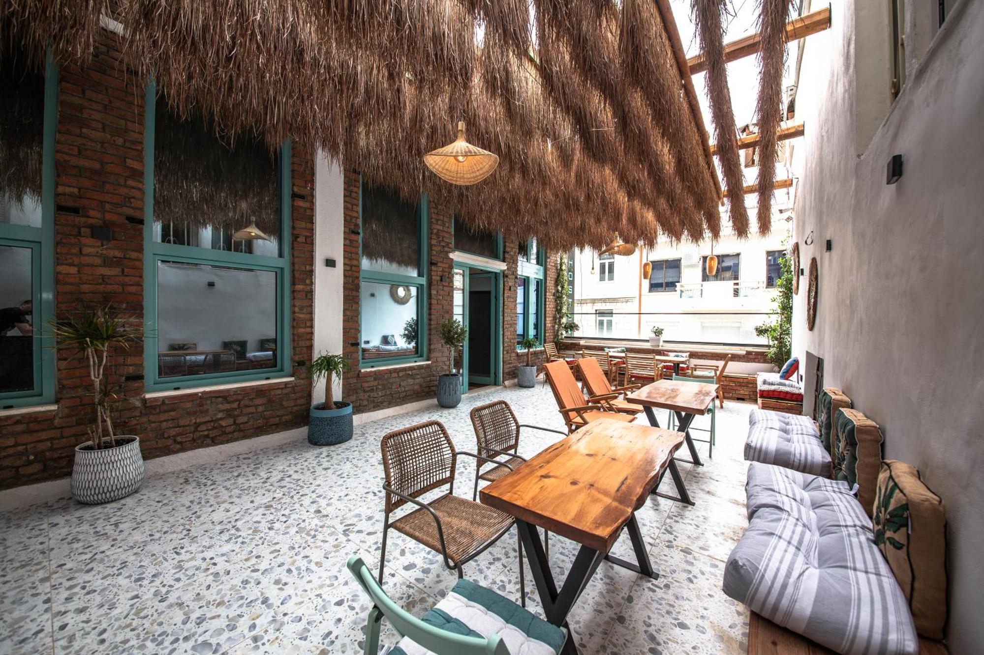 Vega 43 Hostel Saranda Dış mekan fotoğraf