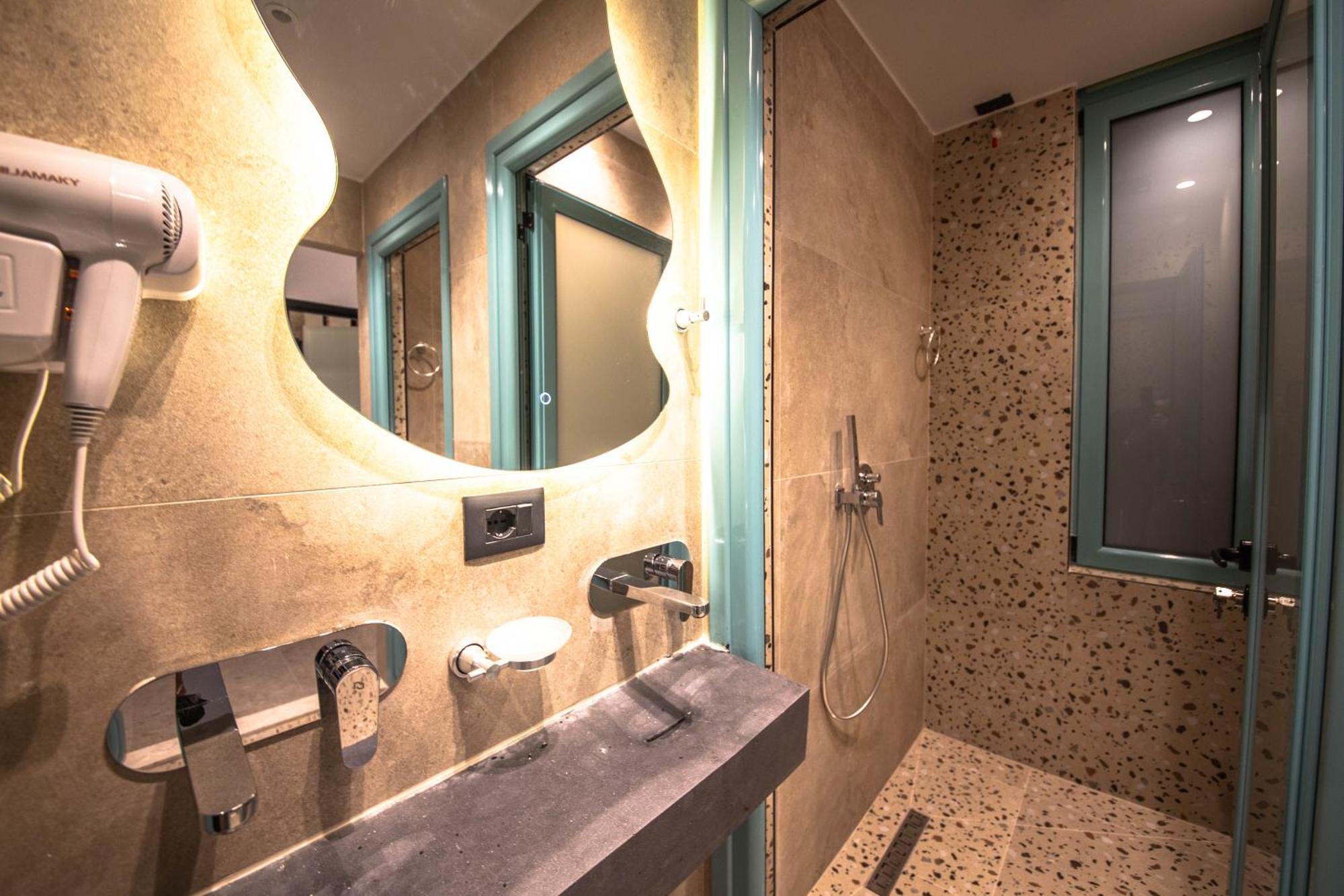 Vega 43 Hostel Saranda Dış mekan fotoğraf